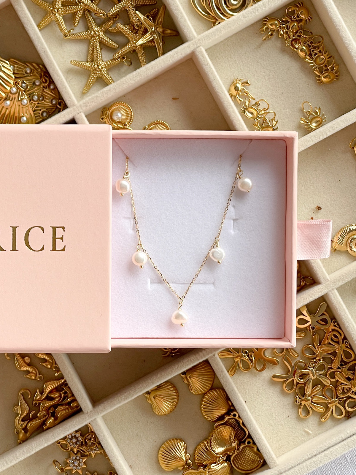 Myah pearl necklace in 18k gold, in a Marice gift box